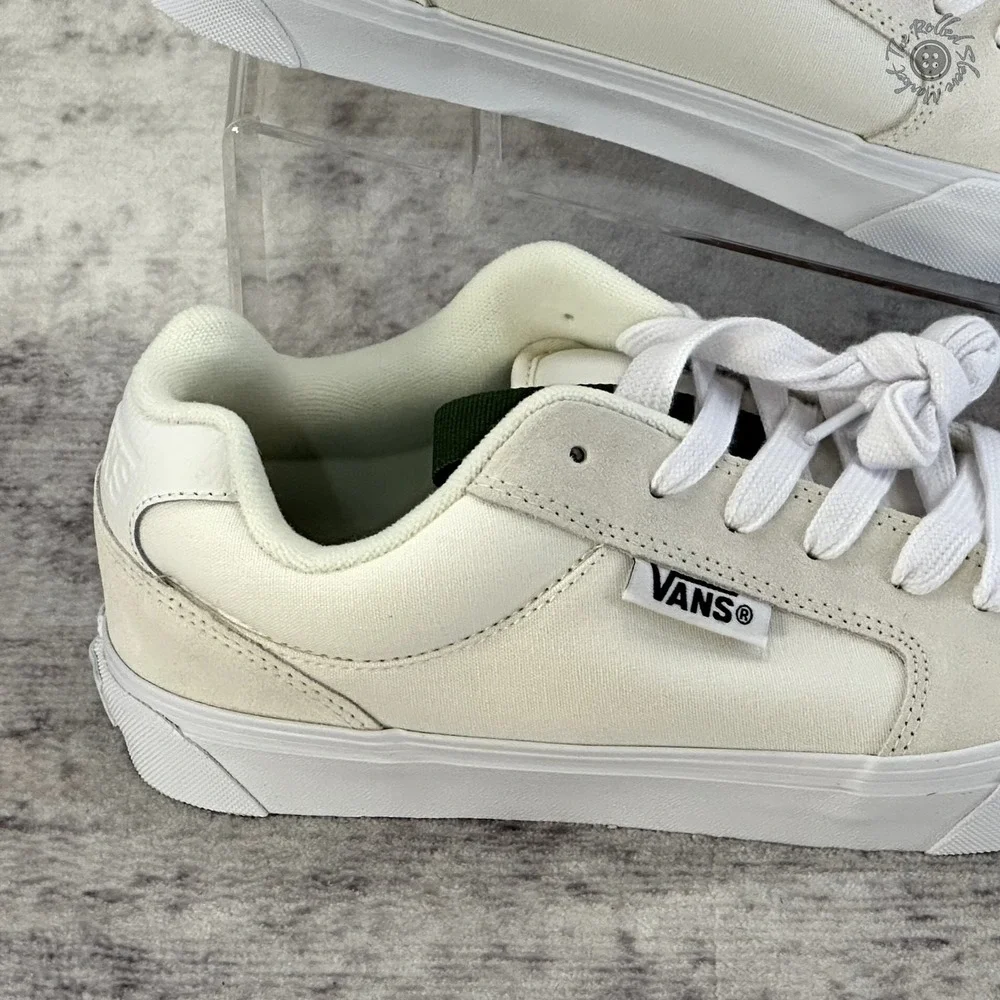 NIB - Vans Chukka Push 